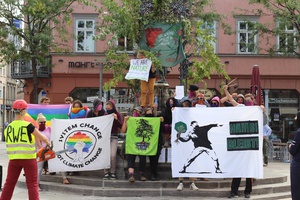 Göttinger Klimaaktivisten soldiarisieren sich mit den Besetzern des Hambacher Forstes. (Bild: Ende Gelände Ortsgruppe Göttingen)